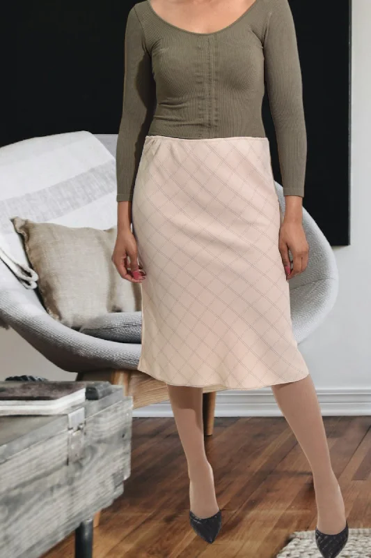 Ladies Beige Patterned Skirt